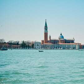 Murano e Burano in barca panoramica con vetro soffiato