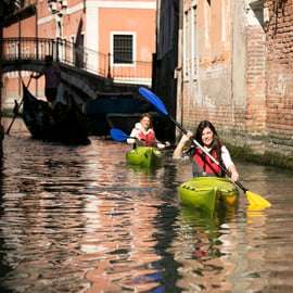 Venezia: Tour guidato in kayak