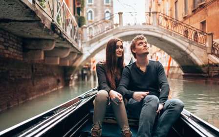 Venezia: Giro in gondola privato con fotografo personale