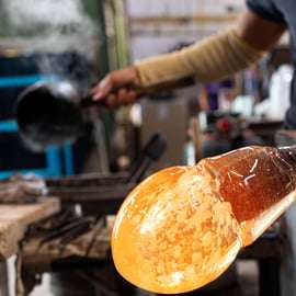 Murano: Esperienza della fabbrica di vetro con tour e dimostrazioni