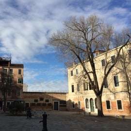 Tour privato del ghetto ebraico e delle sinagoghe.