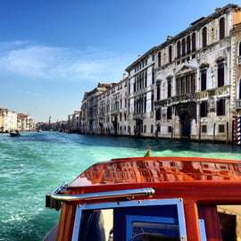 Venezia: Trasferimento privato dalla stazione ferroviaria con taxi acqueo