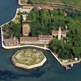 Tour all'isola di Poveglia in barca privata