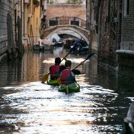 Venezia: Tour guidato in kayak