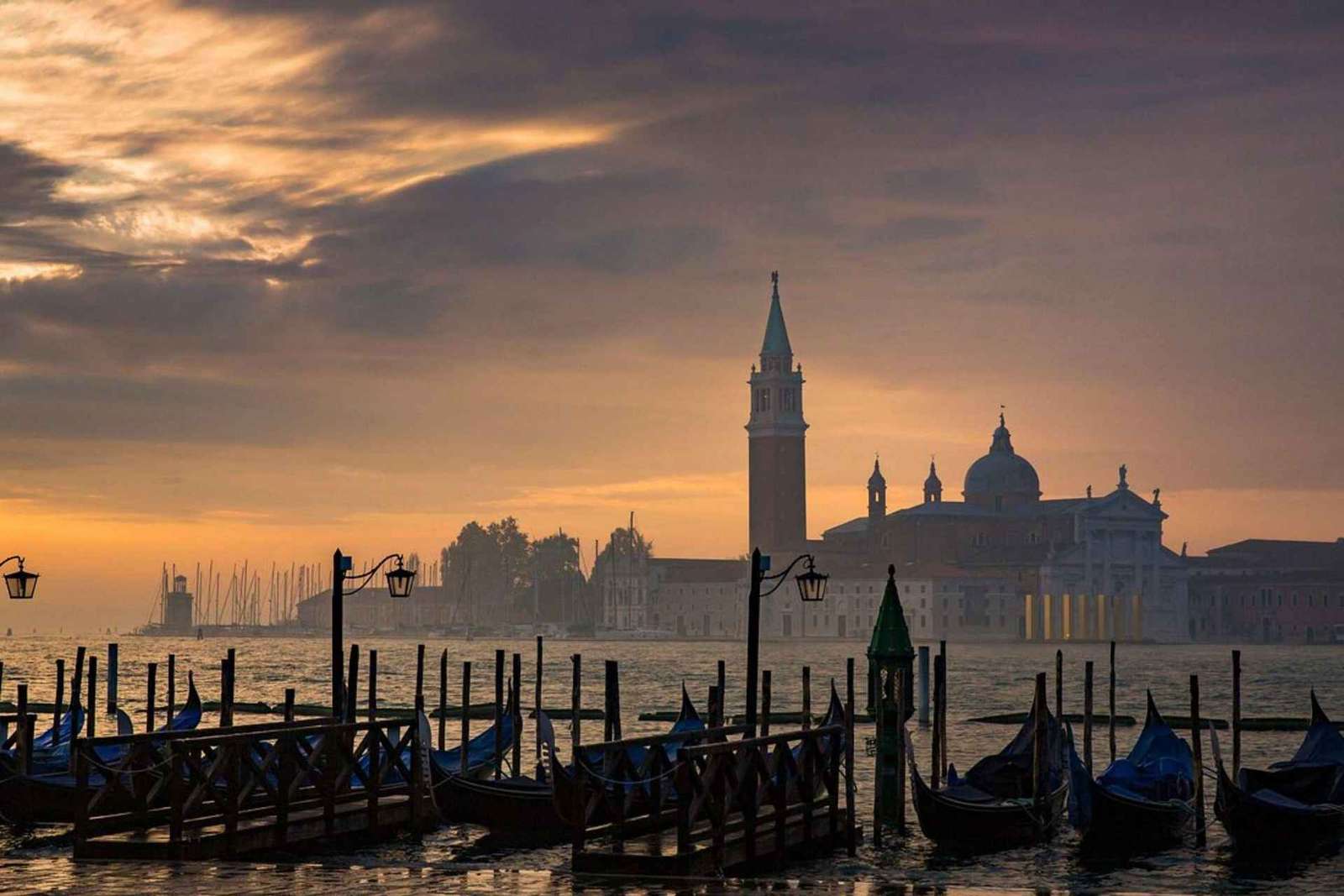 Tour dei fantasmi a Venezia per piccoli gruppi