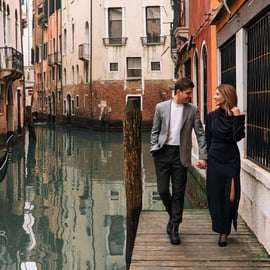 Venezia senza tempo: Servizio fotografico di lusso con un fotografo locale