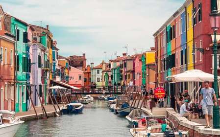 Venezia: Tour in barca di Murano e Burano con visita alla fabbrica di vetro