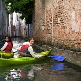 Venezia: Tour guidato in kayak