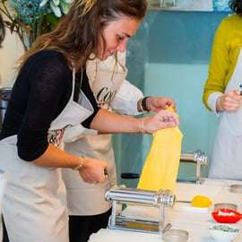 Corso di cucina a Venezia con ravioli e tiramisù