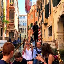 Tour a piedi e giro in gondola a Venezia