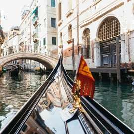 Giro in gondola sul Canal Grande con app e Galleria
