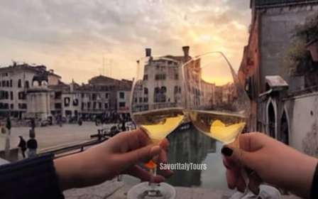 Venezia: Tour a piedi al tramonto con degustazione di vini e prodotti alimentari