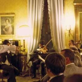 Venezia: Opera itinerante in un palazzo storico sul Canal Grande