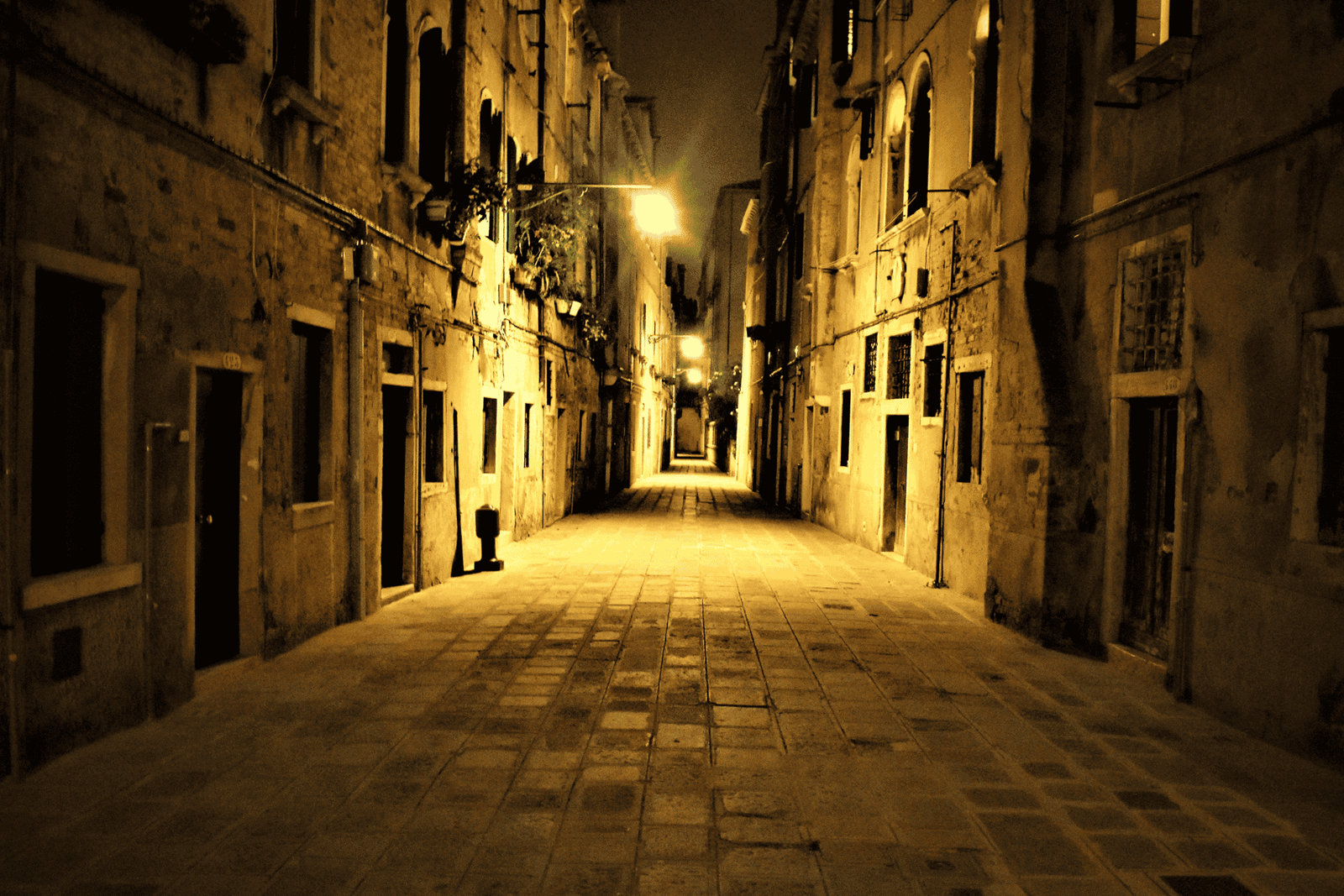 Venezia: Misteriosi racconti di fantasmi e omicidi