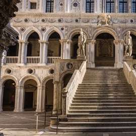 Venezia: Palazzo Ducale, Ponte dei Sospiri e Prigioni: tour guidato