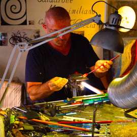 Crea la tua opera d'arte in vetro: Lezione privata con un artigiano locale