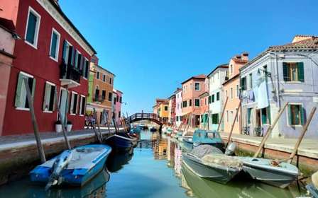 Venezia: Tour privato in barca di Murano e Burano con servizio di prelievo in hotel
