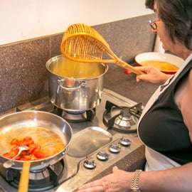 Treviso: Corso di cucina sulla pasta e sul tiramisù a casa di un locale