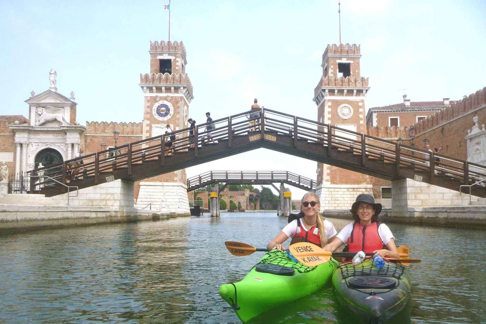 Venezia: tour in kayak delle gemme nascoste dei canali con guida certificata