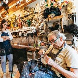 Venezia: Laboratorio di maschere di Carnevale