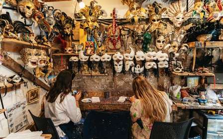 Venezia: Laboratorio di maschere di Carnevale