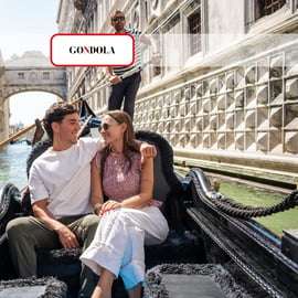 Venezia: Gondola condivisa attraverso un ponte dei sospiri mozzafiato